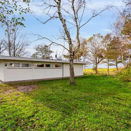 Thara - 100m From The Sea By Interhome *